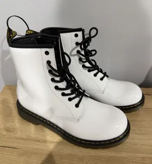 Dr. Martens 1460 Women's US 6 White Patent Leather 8-Eye Lace-Up Combat Boots thumbnail 1