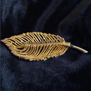 Vintage Modern Gold Tone Feather Brooch with White Rhinestone's thumbnail 3