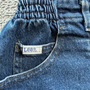 Vintage 90s Lee High Waisted Denim Shorts Elastic Waist Blue Medium Wash 30 thumbnail 4