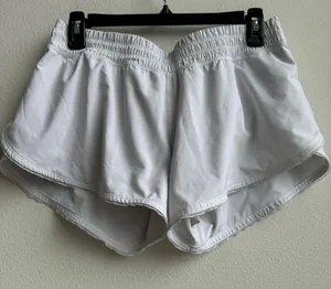 Lululemon Seek The Heat Short II 2.5" White Mesh Lining Size 8 Medium Light thumbnail 1
