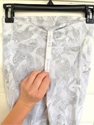Lululemon Speed Up‎ Tight 28” Jasmine White Gray Size 4 thumbnail 6
