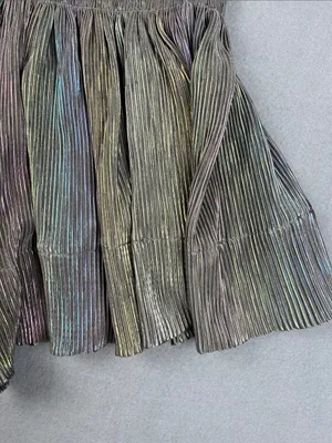 Queen of Sparkles Iridescent Pleated Swing Shorts Size: Medium thumbnail 5
