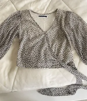 Abercrombie Top thumbnail 1