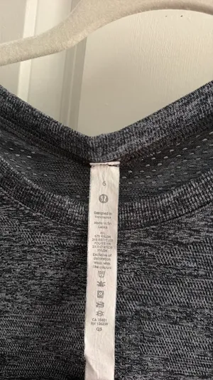 Lululemon shirt thumbnail 2