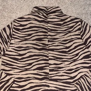 Tuckernuck Ellie Striped Mock‎ Neck Knit Dress Tiger Small thumbnail 6