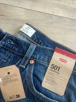 NWT Levi’s Premium 501 Original Crop Jeans Straight Leg Button Fly Sz W29 L26 thumbnail 6