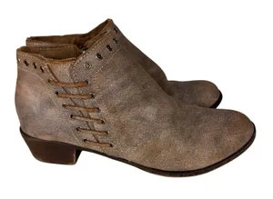 Minnetonka Brenna Womens Distressed Brown Leather Side Lace Zip Ankle Boots 9.5 thumbnail 1