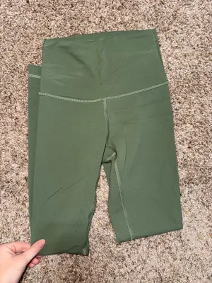 Lululemon Wunder Under Leggings 25" thumbnail 2