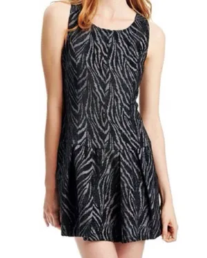 Dress thumbnail 1