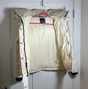Large  ski coat/snowboard coat thumbnail 8