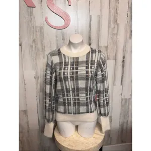 Evereve Plaid Fuzzy Knit Sweater XS Gray Cream Soft Warm Cozy thumbnail 2