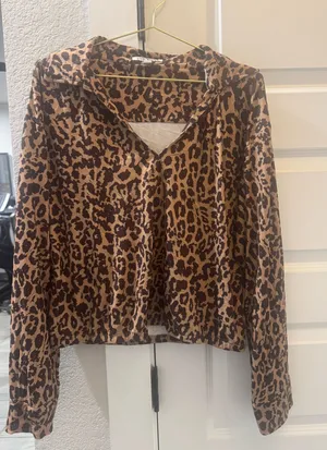 Steve Madden leopard print blouse thumbnail 1