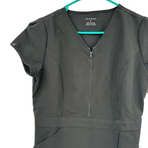 Jaanuu Size Small Short Sleeve Scrub Top Shirt‎ Black Pockets Zip V Neck Fitted thumbnail 3