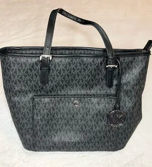 Michael Kors Black Signature MK Logo Jet Set Tote Bag with Front Pocket thumbnail 1