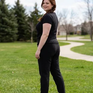 Old navy black joggers size XXL thumbnail 2