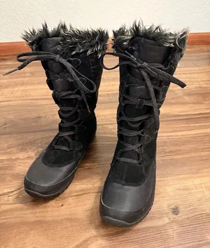 The North Face Nuptse Purna Black Faux Fur Primaloft Winter Boots Women 9 thumbnail 1