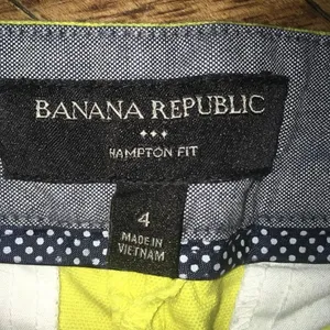 Banana Republic lemon yellow Hampton fit size 4 shorts thumbnail 2