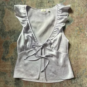 Aritzia Wilfred Tonka Satin Blouse in Ice Lavender thumbnail 3