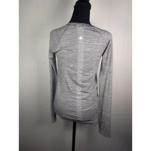 lululemon swiftly tech long 6 black white stripe thumbnail 3