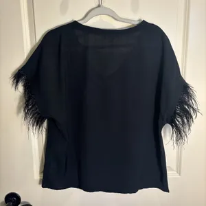 Ee:Some Women Size Medium Black‎ Blouse Feather Sleeve Lightweight Shirt thumbnail 5