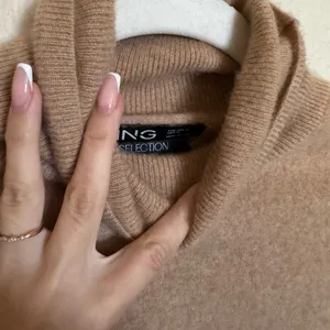 MANGO Cashmere Turtleneck Sweater Size medium in‎ tan thumbnail 5