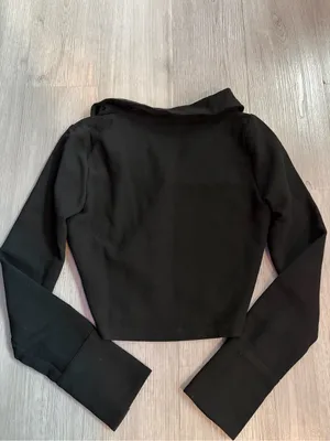 NEW Zara Black Collared Cropped Long Sleeve Top XS thumbnail 4