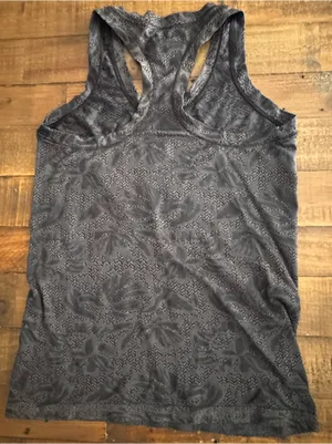 ATHLETA Momentum Seamless‎ Tank thumbnail 2