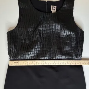 Anne Klein Black Crocodile Texture Sheath Dress Size 6 Faux Leather Office Work‎ thumbnail 12