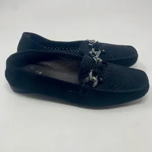 Stuart Weitzman‎ Black Suede Perforated Loafers thumbnail 5