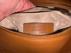 Michael Kors Crossbody thumbnail 18