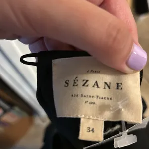 Sézane Black Benedicte Poof Button Sleeve Blouse thumbnail 6