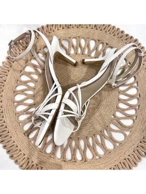 White House Black Market Gold Detail Strappy White Leather Sandal Size 8.5 thumbnail 5