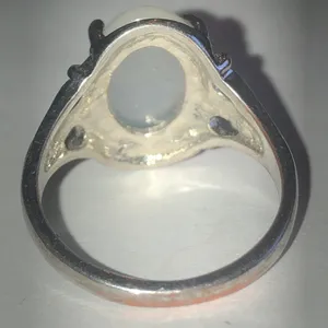 Elegant Silver Tone Boho Ring with Opalescent Stone thumbnail 5
