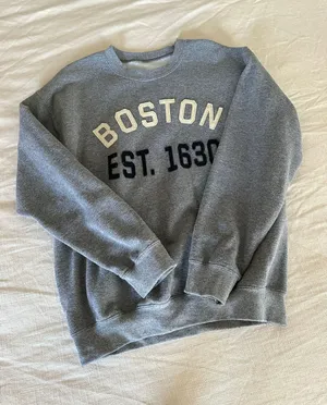 Crewneck Sweatshirt Size M thumbnail 2