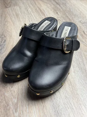 Steve Madden Leather Studded Platform Clogs – Women’s Size 6M thumbnail 2