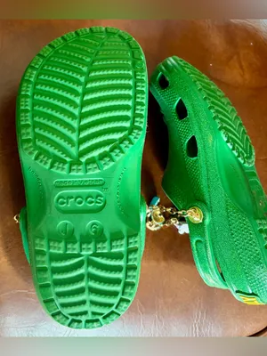 Lucky Charms Crocs sz J 6 Sparkle Green Clog Classic Marshmallow Charms jibbits thumbnail 6