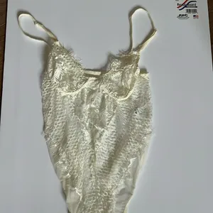 Ivory Lace Lingerie Bodice with Mesh Back Women's M thumbnail 4