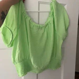 American Eagle top thumbnail 3