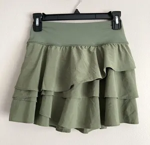 Offline By Aerie Ruffled Skirt Green Skort Womens Size Small Pull On Athletic thumbnail 1