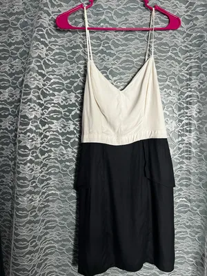 Urban Outfitters Kimchi Blue Cream & Black Colorblock Mini Dress Size 2 Y2K thumbnail 2