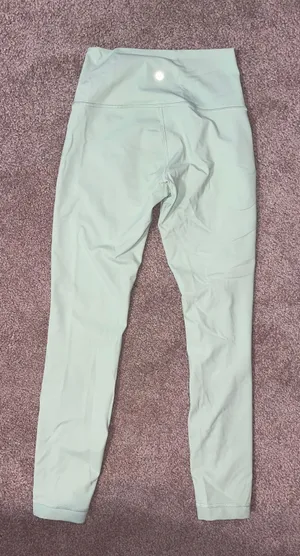 Lululemon Wunder Under Leggings thumbnail 3
