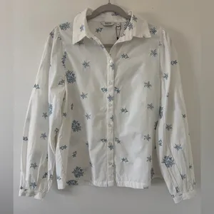Nordstrom NWT B. Young Hasel Preppy Classic Minimalist Floral Embroidery Button down small thumbnail 4