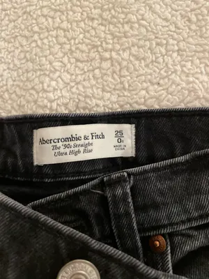 Abercrombie Women's 90s Ultra High Rise Straight Jeans, RIPPED BLACK thumbnail 10