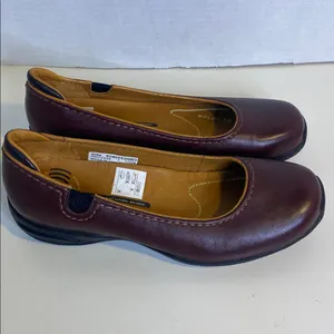 Aura Z7 Leather Shoes Burgundy flat shoes women's Size 7 thumbnail 2
