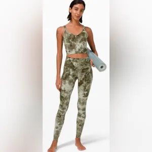Lululemon Women Align Tank Diamond Dye Light Sage Army Green‎ Dark Green Sz 6 thumbnail 2
