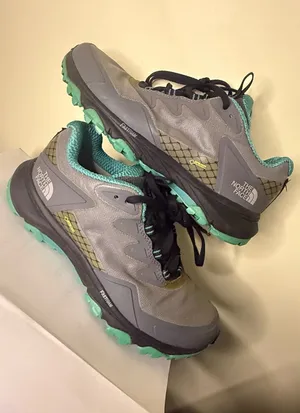 The North Face Ultra Fastpack Hiking Women Shoes Size 7.5 thumbnail 1