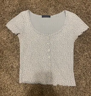 Brandy Melville Top thumbnail 2