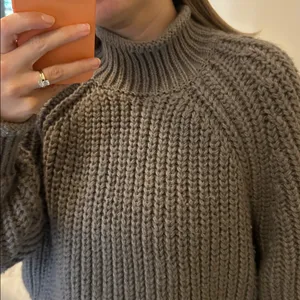 H&M light brownish/tan rolled turtleneck sweater thumbnail 2