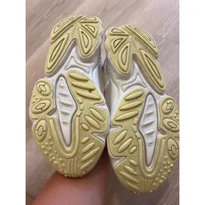 Adidas Women's Ozweego Shoes Originals Sneakers White/Orange GW5623 US 7 thumbnail 7
