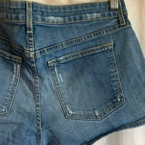 Rich & Skinny Casual Lighter Medium Wash Low Medium Rise Denim Jean Shorts thumbnail 6
